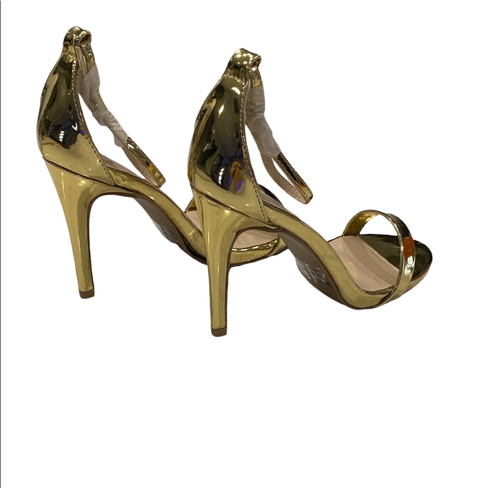 Qupid Gold Color Shoes -NEW

Gorgeous, sexy and very shiny!